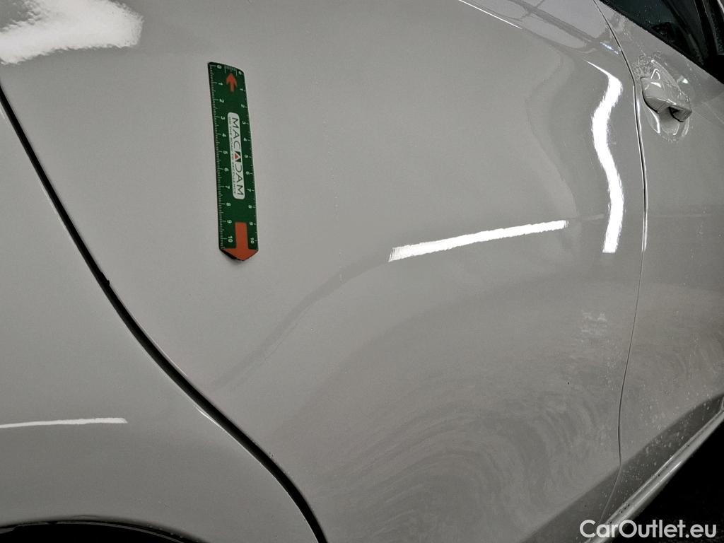  Toyota  Yaris TOYOTA  Hybride / 2017 / 5P / Berline 1.5 VVT-I HYBRID France Business #7