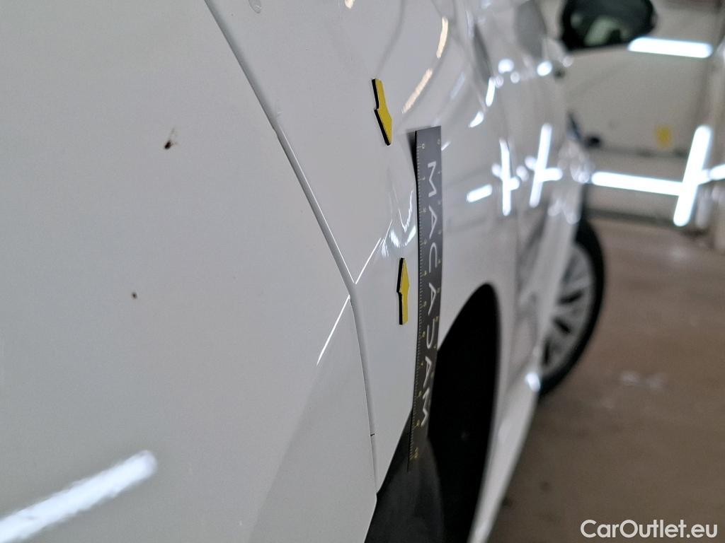  Toyota  Yaris TOYOTA  Hybride / 2019 / 5P / Berline Hybride 116h Dynamic Business Beyond Zer #23