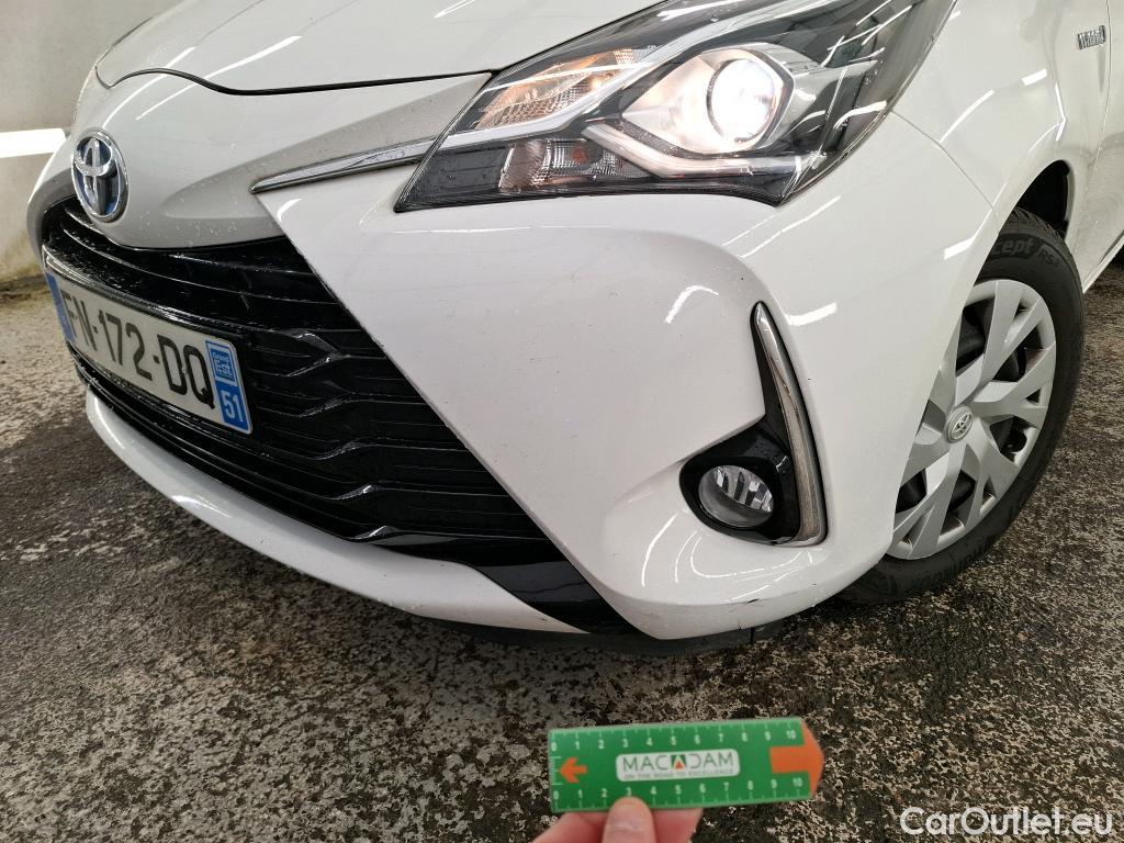 Toyota  Yaris TOYOTA  Hybride / 2017 / 5P / Berline 1.5 VVT-I HYBRID France Business #4