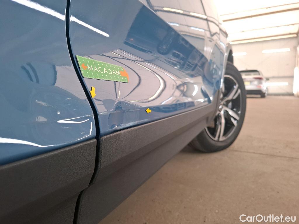  Volvo  XC 40 VOLVO XC40 / 2022 / 5P / SUV B3 163 DCT 7 Plus #6