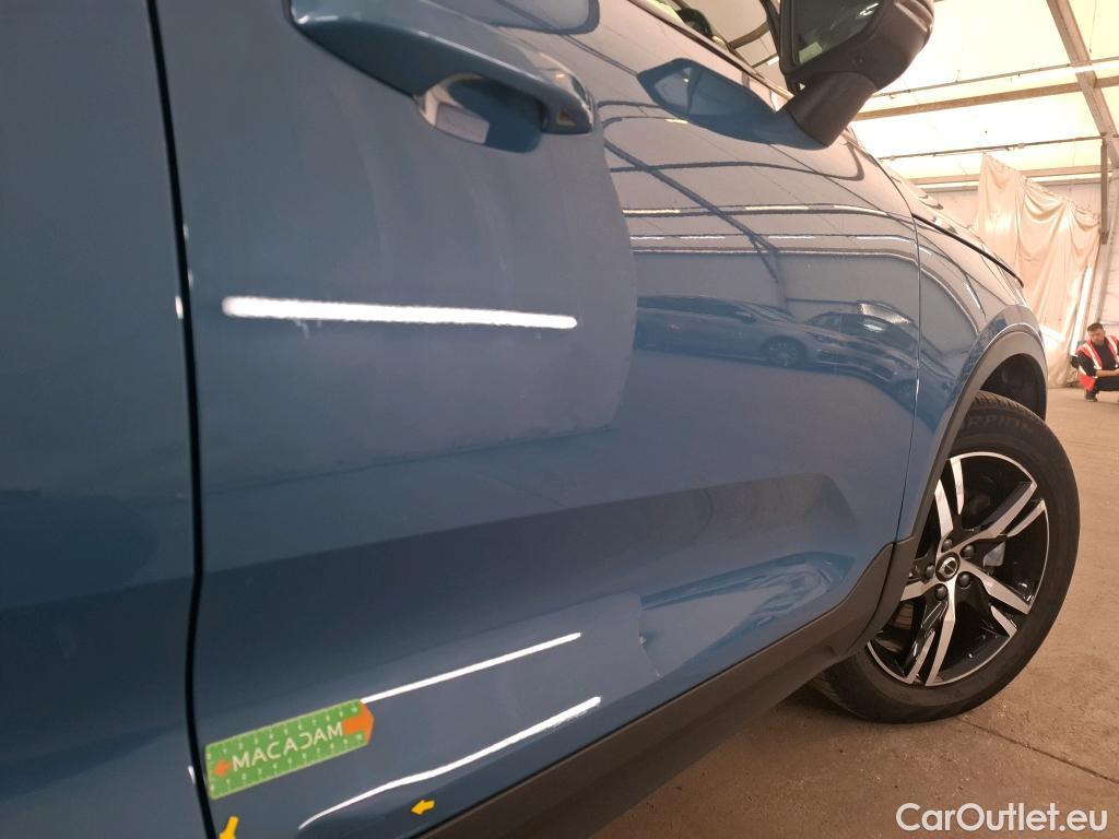  Volvo  XC 40 VOLVO XC40 / 2022 / 5P / SUV B3 163 DCT 7 Plus #4