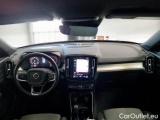  Volvo  XC 40 VOLVO XC40 / 2021 / 5P / SUV T4 RECHARGE PLUG-IN AUTO PLUS DARK #3