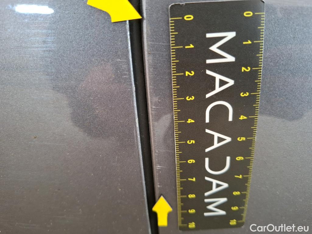  Mercedes  GLA MERCEDES-BENZ  / 2020 / 5P / SUV  200 BUSINESS LINE DCT #7