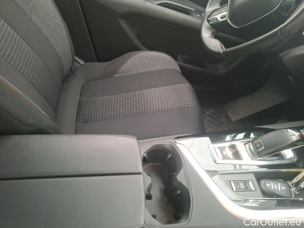  Peugeot  3008  II Active Pack 1.2 PureTech 130CV BVA8 E6d #18