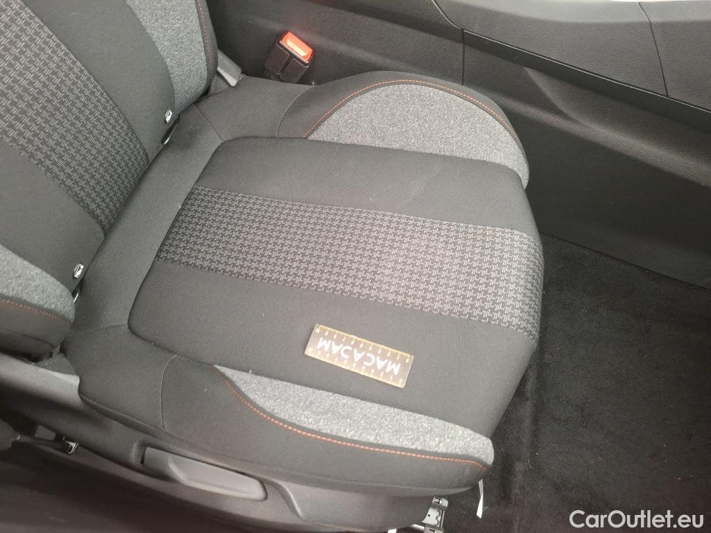  Peugeot  3008  II Active Pack 1.2 PureTech 130CV BVA8 E6d #17