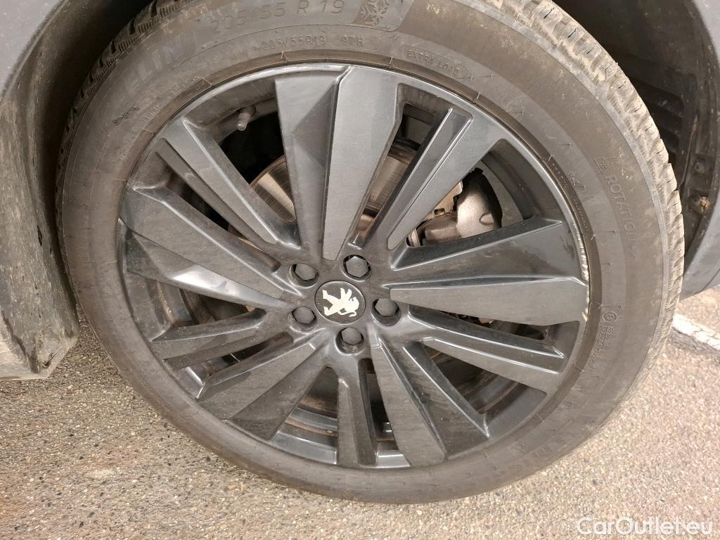  Peugeot  3008 PEUGEOT  / 2020 / 5P / SUV 1.6 HYBRID 225 E-EAT8 GT Pack #13