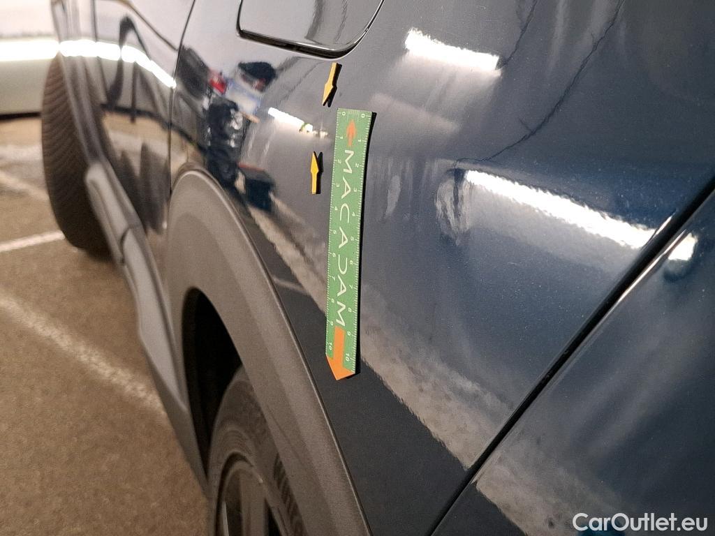  Peugeot  3008 PEUGEOT  / 2020 / 5P / SUV 1.6 HYBRID 225 E-EAT8 GT Pack #81
