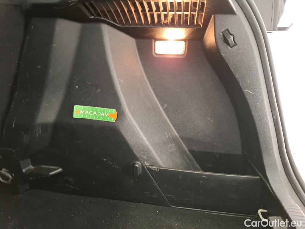 Peugeot  2008  Active Pack 1.2 PureTech 100CV BVM6 E6d #35