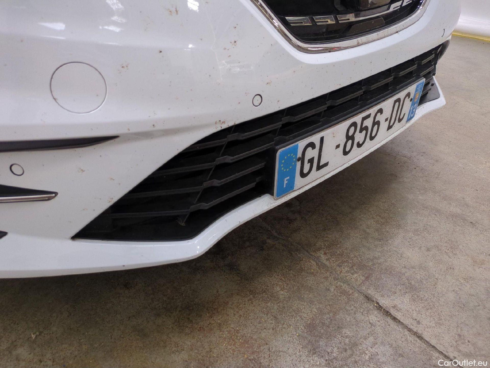  Renault  Megane RENAULT Mégane Berline / 2020 / 5P / Berline techno TCe 140 #23