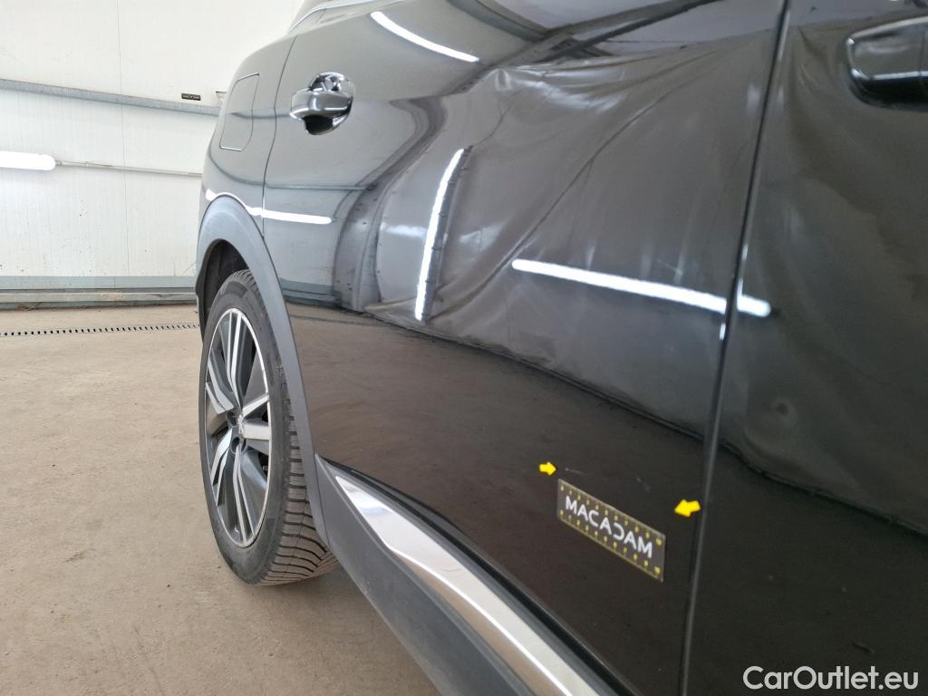  Peugeot  3008 PEUGEOT  / 2020 / 5P / SUV 1.6 HYBRID4 300 E-EAT8 GT Pack #75