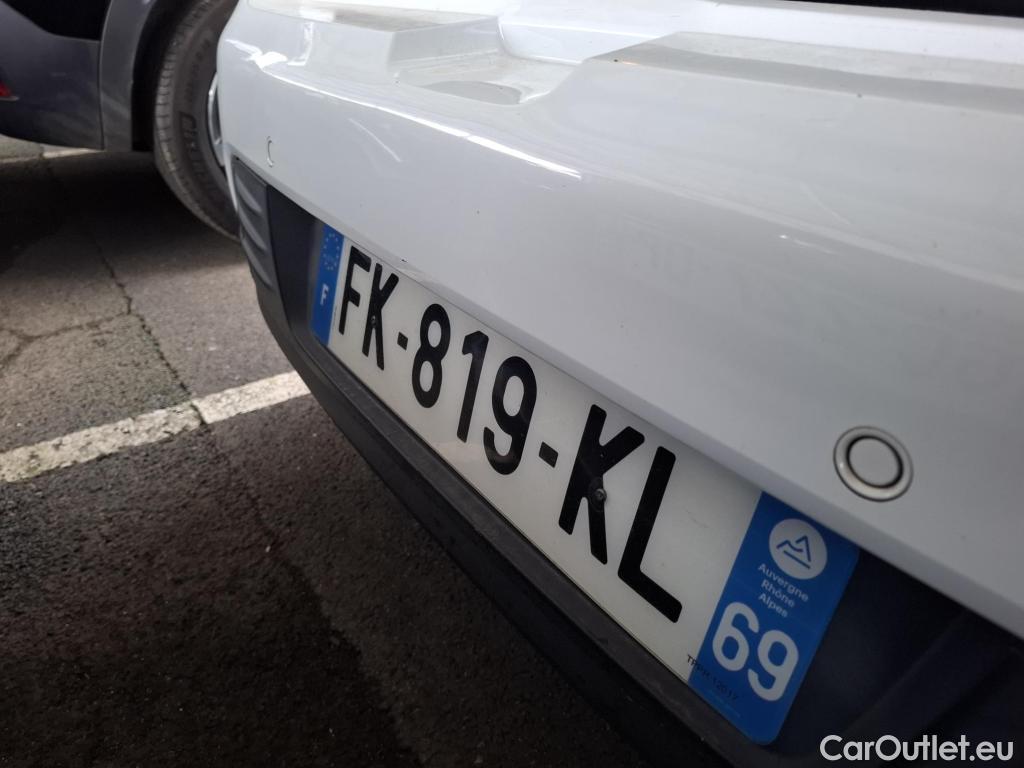  Renault  Clio  IV Business 0.9 TCe 90CV BVM5 E6 #26
