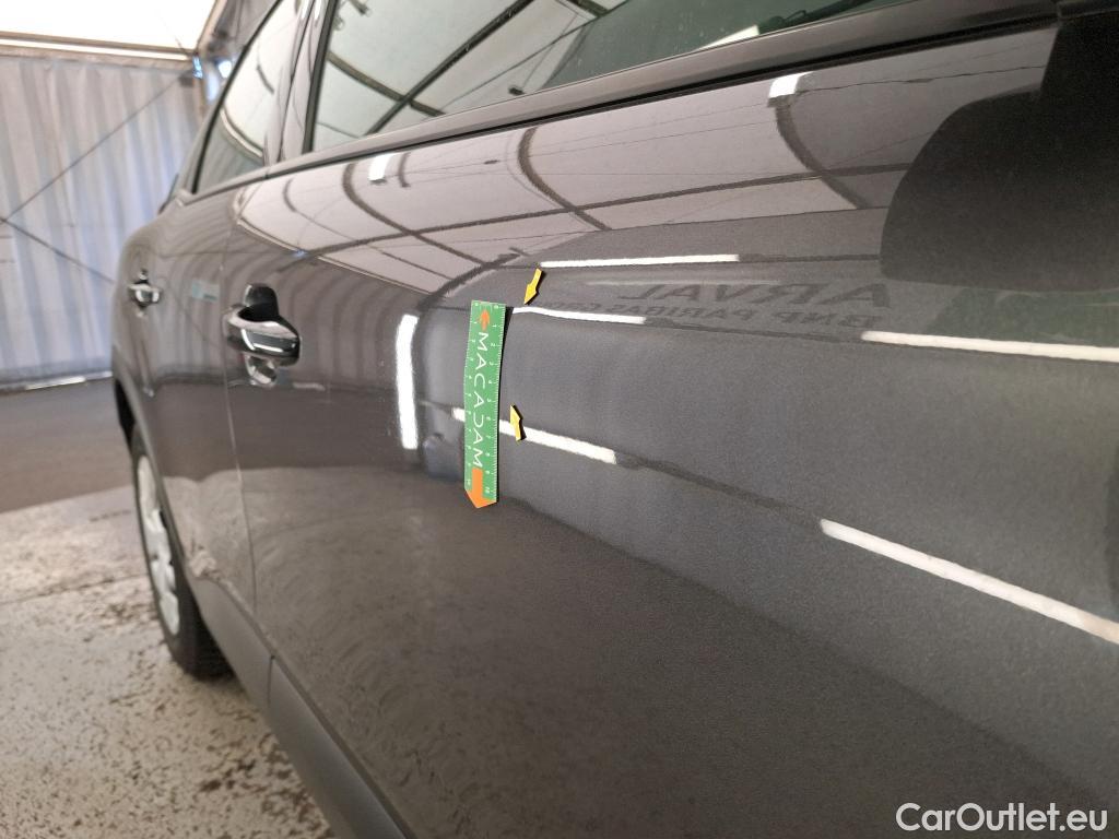  Citroen  C4  Berline Live Pack Business 1.2 PureTech 100CV BVM6 E6d / GARANTIE STELLANTIS 10 ANS VOIR PHOTO 2 #5