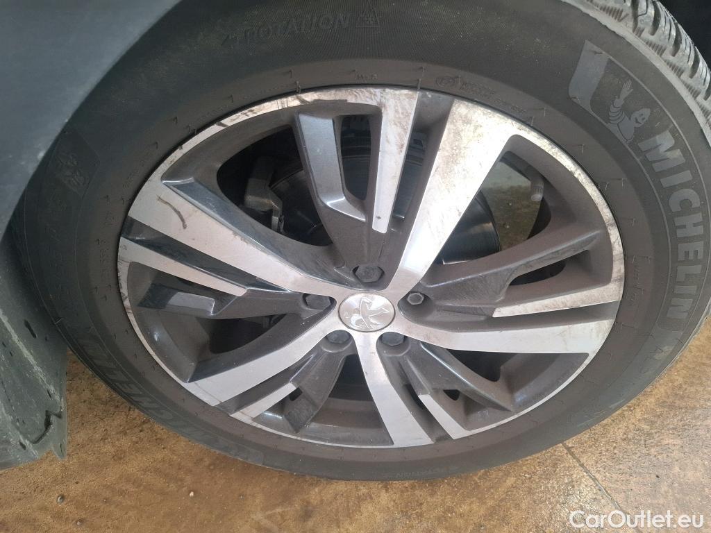  Peugeot  3008  Allure Business 1.2 PureTech 130CV BVA8 E6dT / GARANTIE STELLANTIS 10 ANS VOIR PHOTO 2 #52