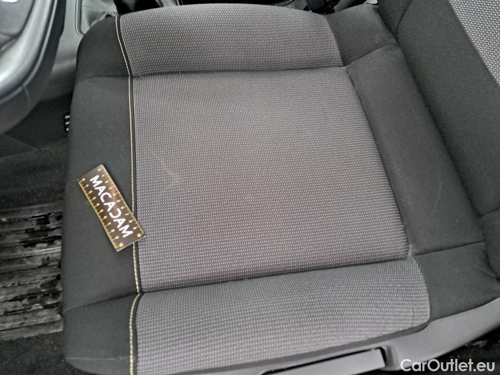  Citroen  C3  Feel Business 1.2 PureTech 80CV BVM5 E6d / GARANTIE STELLANTIS 10 ANS VOIR PHOTO 2 #19
