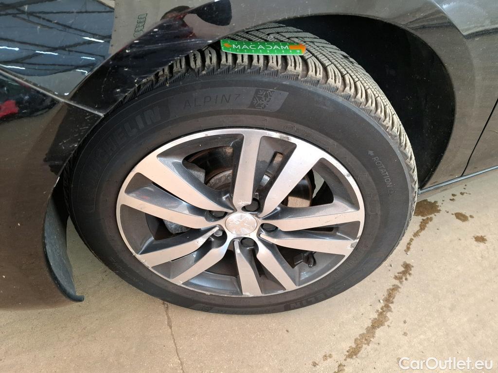  Peugeot  308  Allure 1.2 PureTech 130CV BVA8 E6d / GARANTIE STELLANTIS 10 ANS VOIR PHOTO 2 #11