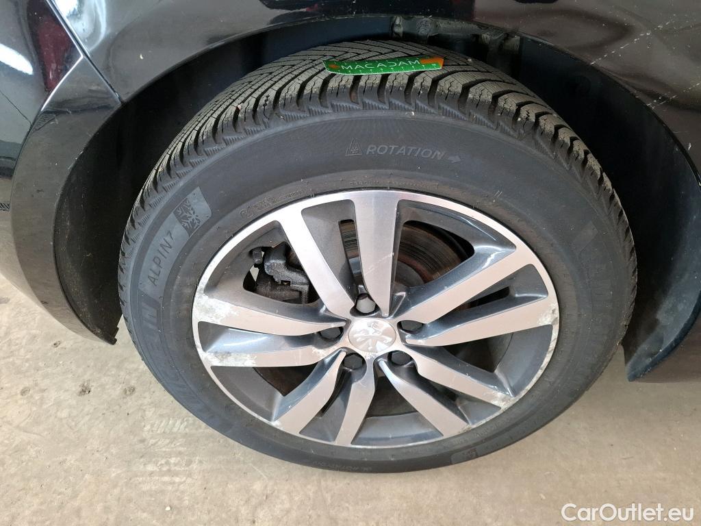  Peugeot  308  Allure 1.2 PureTech 130CV BVA8 E6d / GARANTIE STELLANTIS 10 ANS VOIR PHOTO 2 #17