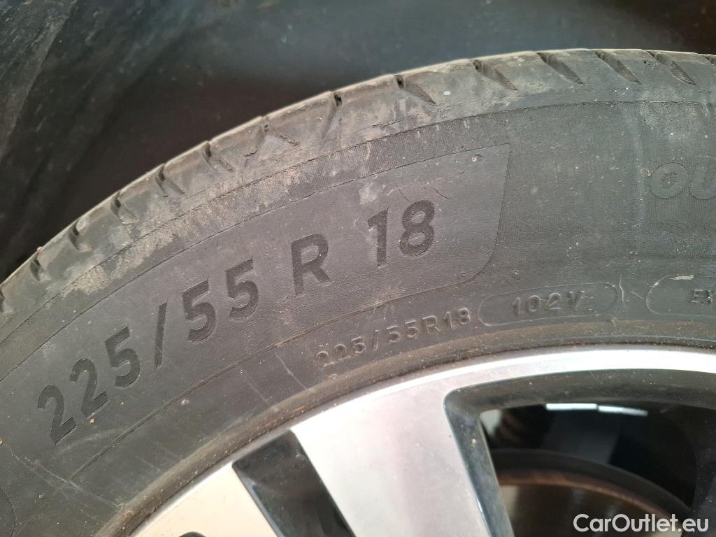  Peugeot  3008 PEUGEOT  / 2020 / 5P / SUV PureTech 130 SS EAT8 GT / GARANTIE STELLANTIS 10 ANS VOIR PHOTO 2 #12