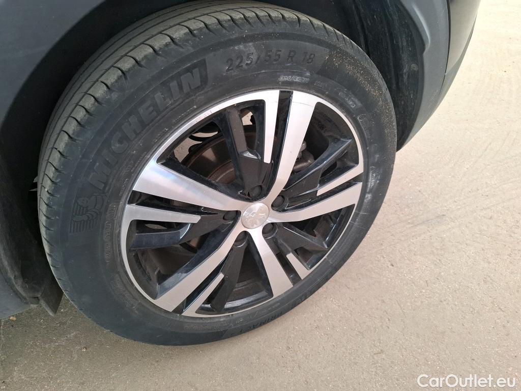  Peugeot  3008 PEUGEOT  / 2020 / 5P / SUV PureTech 130 SS EAT8 GT / GARANTIE STELLANTIS 10 ANS VOIR PHOTO 2 #4