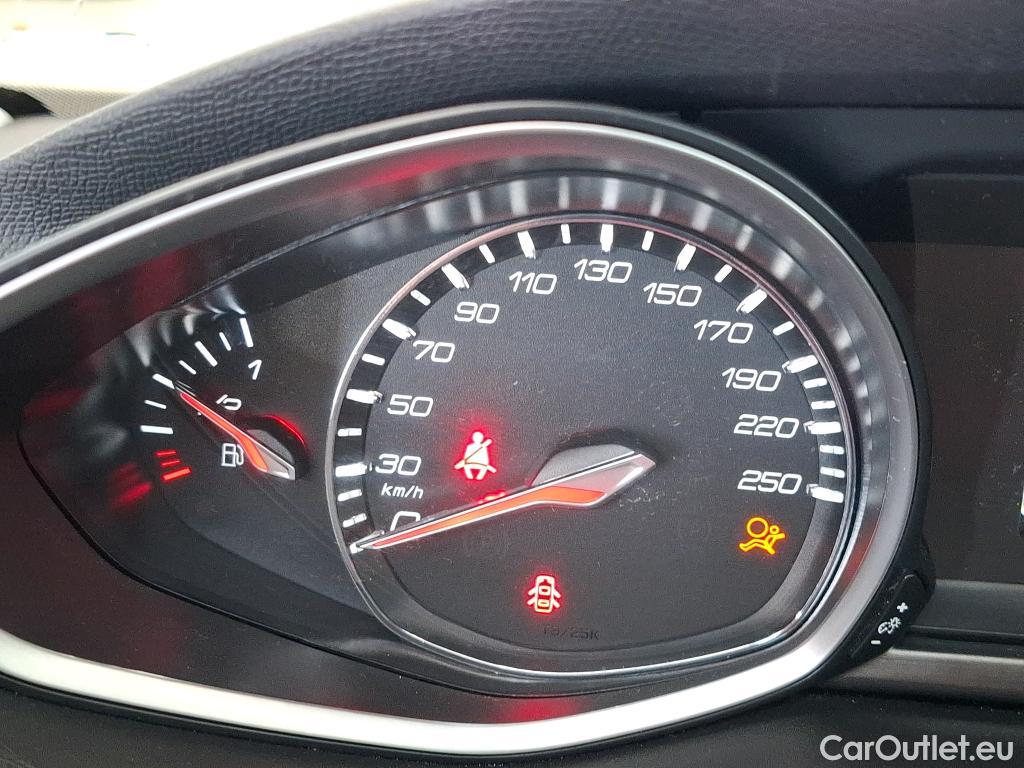  Peugeot  308  Allure 1.2 PureTech 130CV BVA8 E6d / GARANTIE STELLANTIS 10 ANS VOIR PHOTO 2 #48