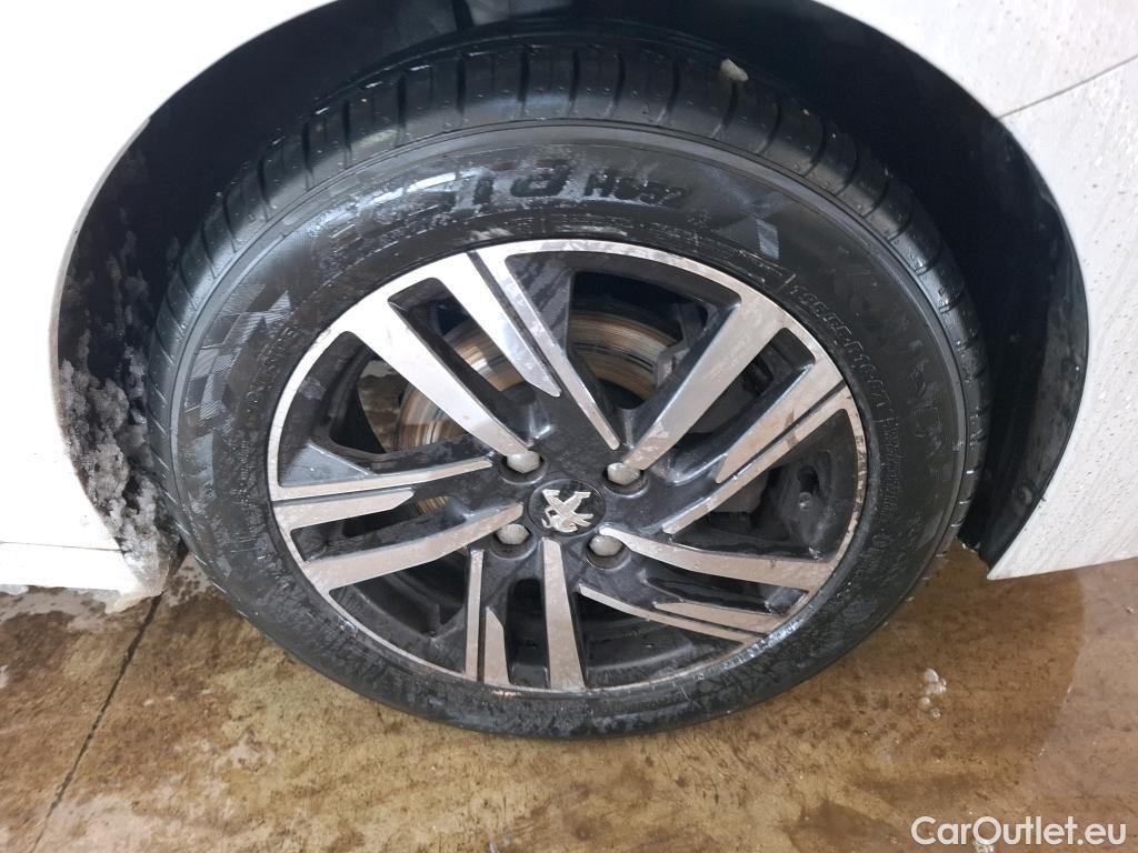  Peugeot  208  Allure Business 1.2 PureTech 100CV BVM6 E6d / GARANTIE STELLANTIS 10 ANS VOIR PHOTO 2 #23