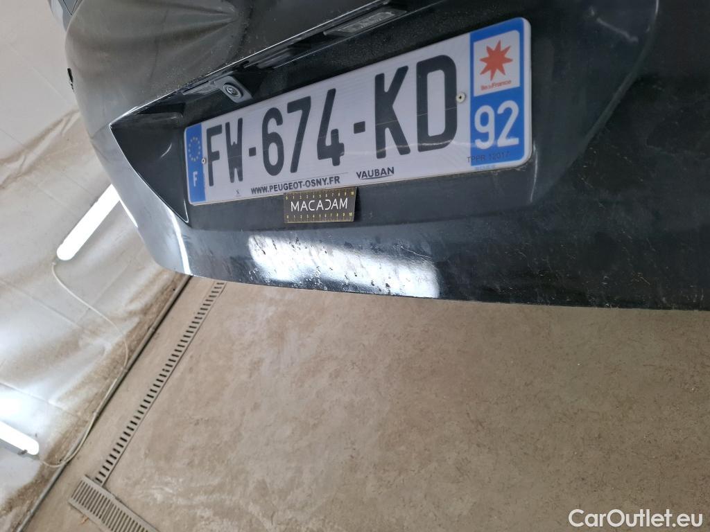  Peugeot  5008  Allure 1.2 PureTech 130CV BVA8 E6d / GARANTIE STELLANTIS 10 ANS VOIR PHOTO 2 #46