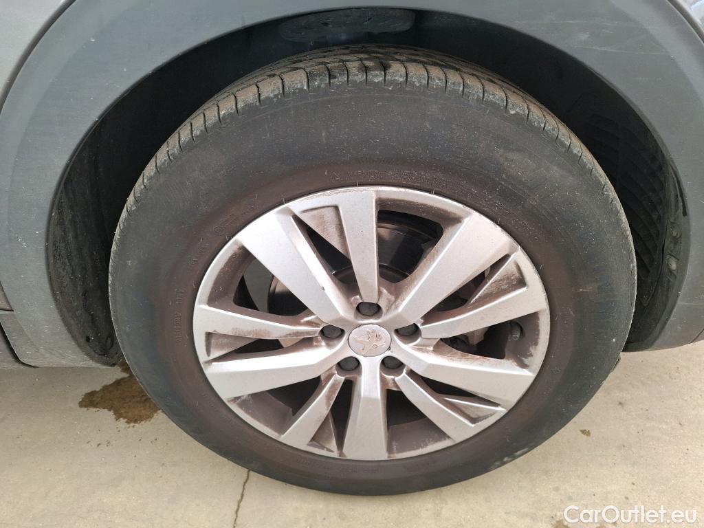  Peugeot  5008  Active Pack 1.2 PureTech 130CV BVA8 7 Sieges E6d / GARANTIE STELLANTIS 10 ANS VOIR PHOTO 2 #2