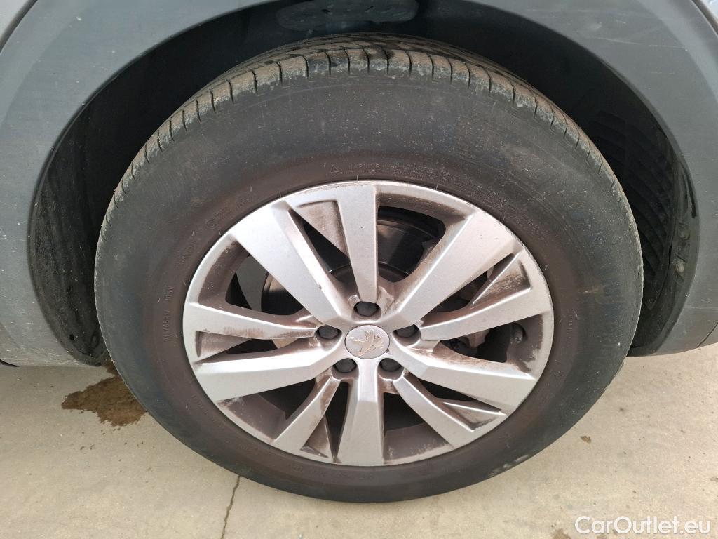  Peugeot  5008  Active Pack 1.2 PureTech 130CV BVA8 7 Sieges E6d / GARANTIE STELLANTIS 10 ANS VOIR PHOTO 2 #31
