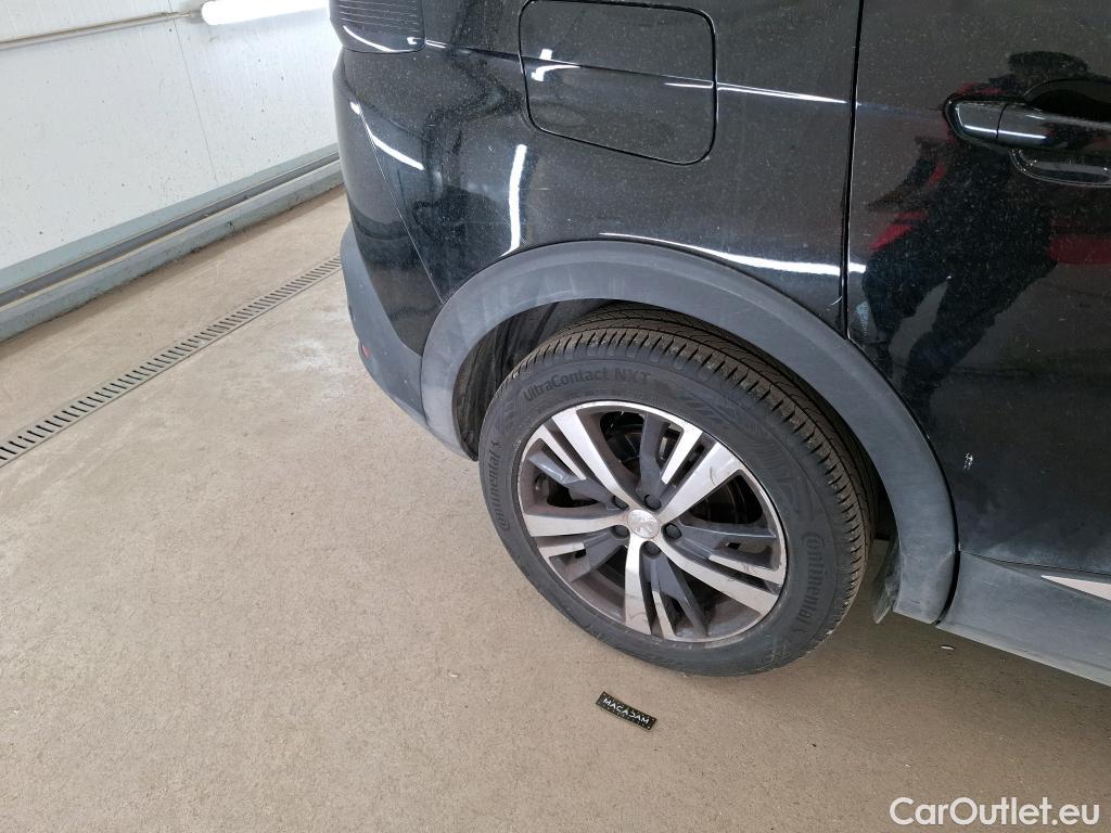  Peugeot  5008  Allure 1.2 PureTech 130CV BVA8 E6d / GARANTIE STELLANTIS 10 ANS VOIR PHOTO 2 #82