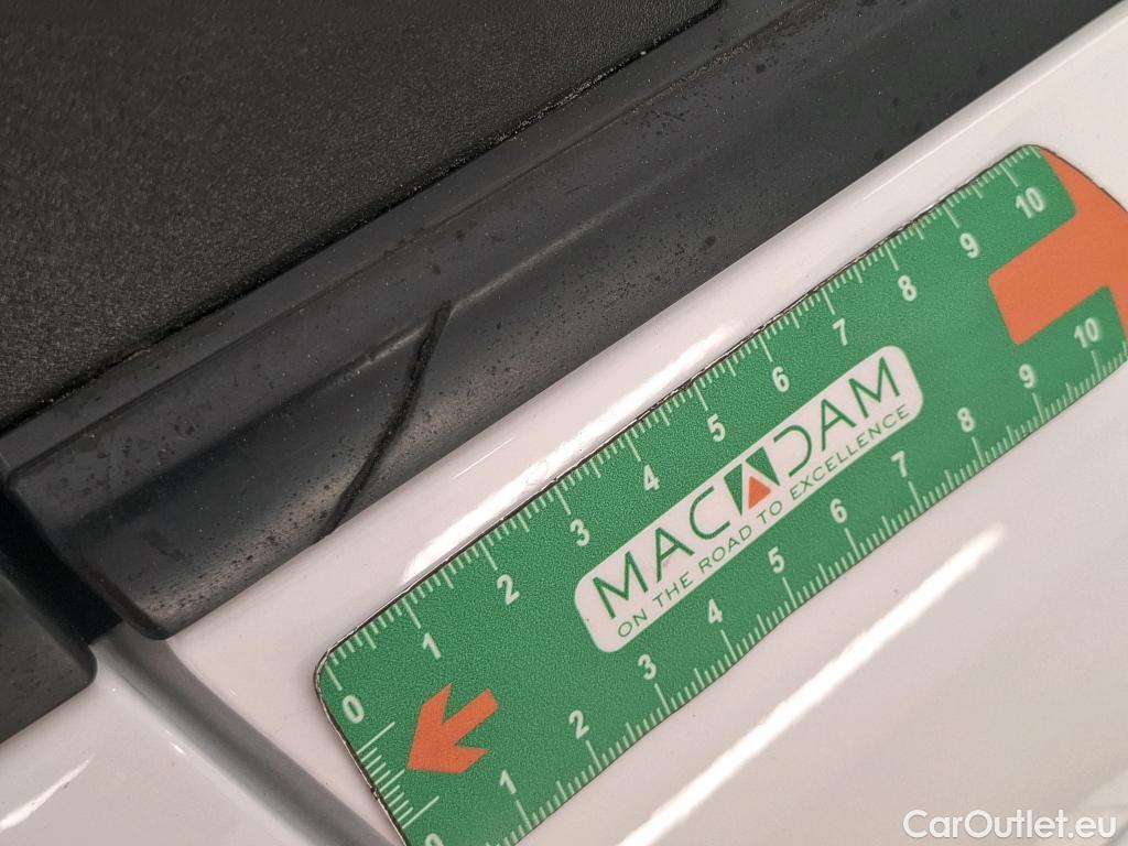  Citroen  C3  Feel Business 1.2 PureTech 80CV BVM5 E6d / GARANTIE STELLANTIS 10 ANS VOIR PHOTO 2 #5
