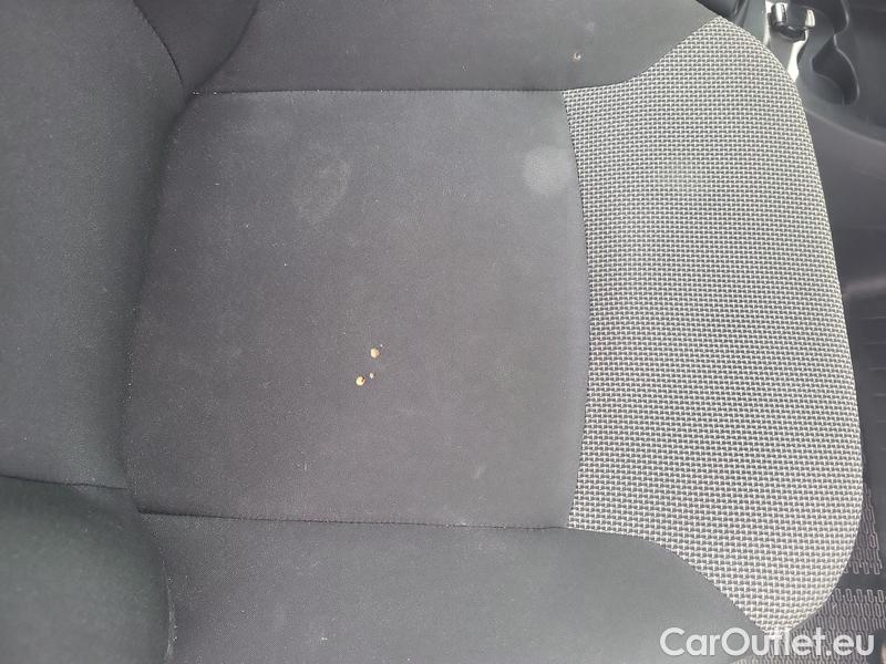  Dacia  Dokker  (2012)  Van 1.5dCi 70 Ambiance+ #29