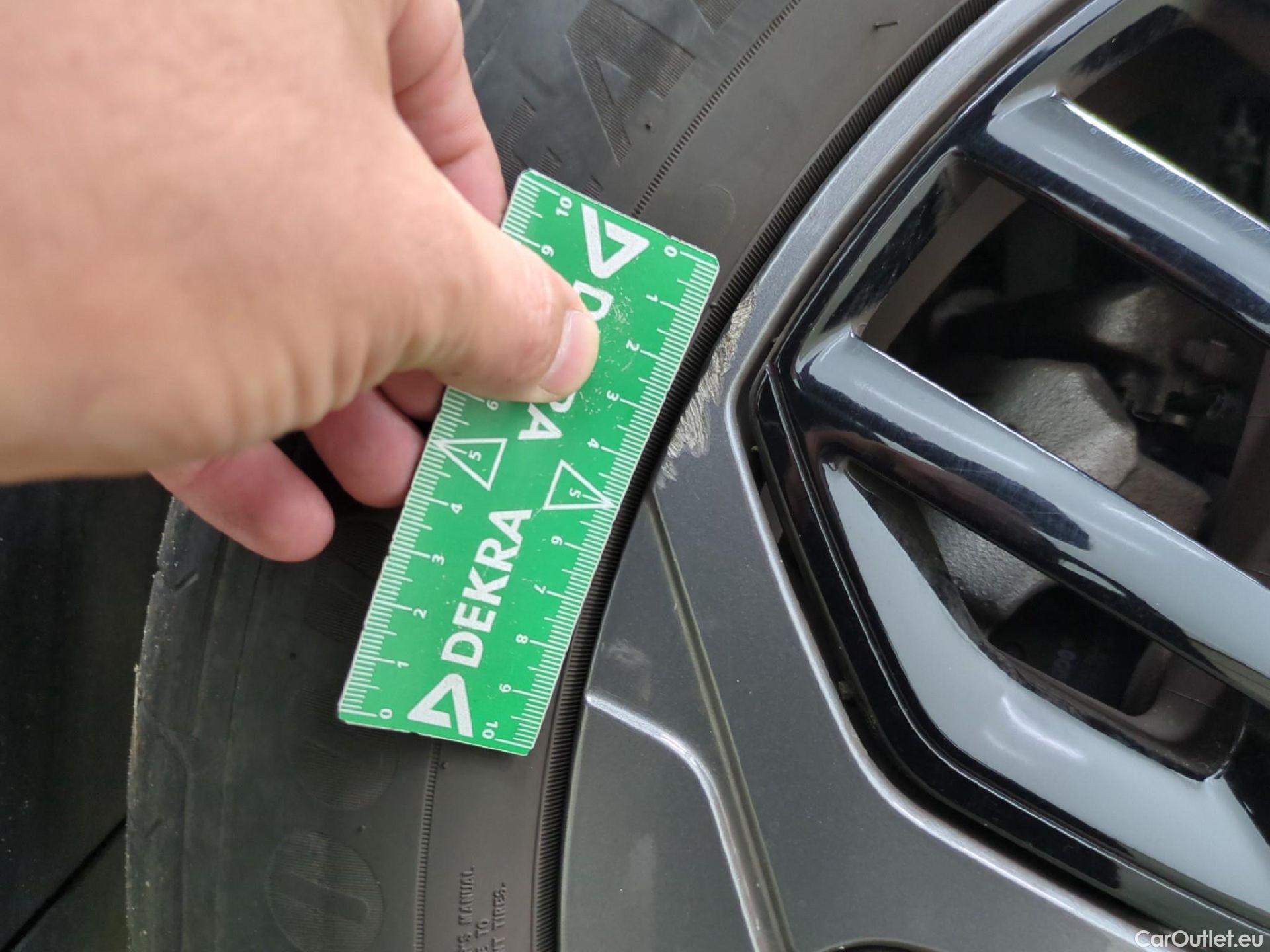  Citroen  C4 CITROEN  X / 2022 / 4P / Berline PureTech 130 SS EAT8 Feel Pack / GARANTIE STELLANTIS 10 ANS VOIR PHOTO 2 #9