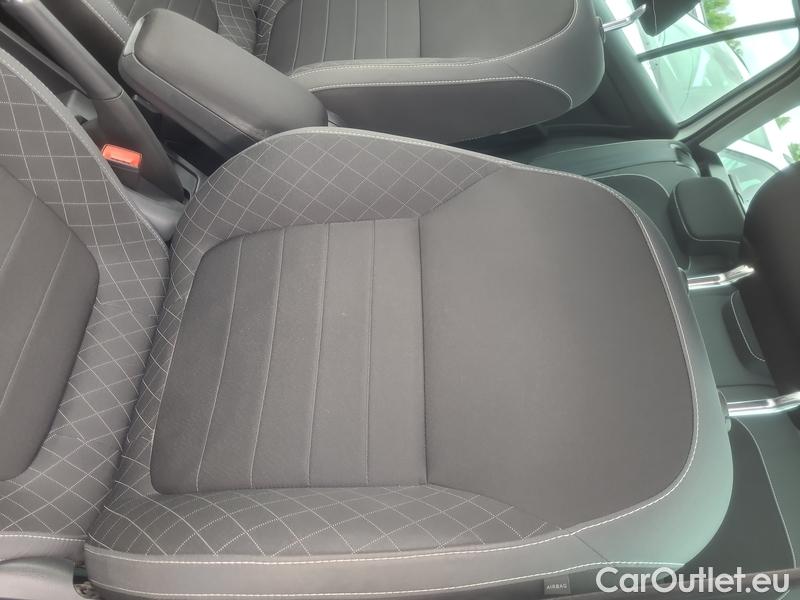  Skoda  Fabia  Combi (2015) Com.1.0TSI 70 Ambition 5d #9