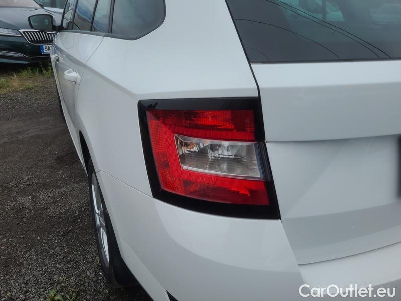  Skoda  Fabia  Combi (2015) Com.1.0TSI 70 Ambition 5d #14