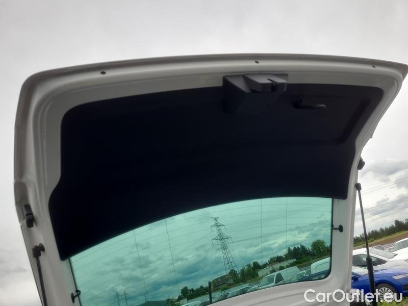  Skoda  Fabia  Combi (2015) Com.1.0TSI 70 Ambition 5d #18