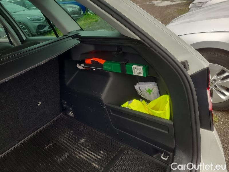  Skoda  Fabia  Combi (2015) Com.1.0TSI 70 Ambition 5d #19