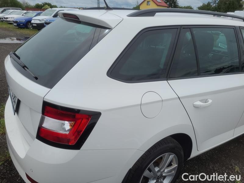  Skoda  Fabia  Combi (2015) Com.1.0TSI 70 Ambition 5d #22
