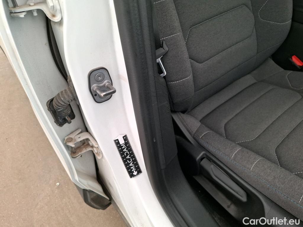  Citroen  C4  X Feel Pack 1.2 PureTech 130CV BVA8 6E #4