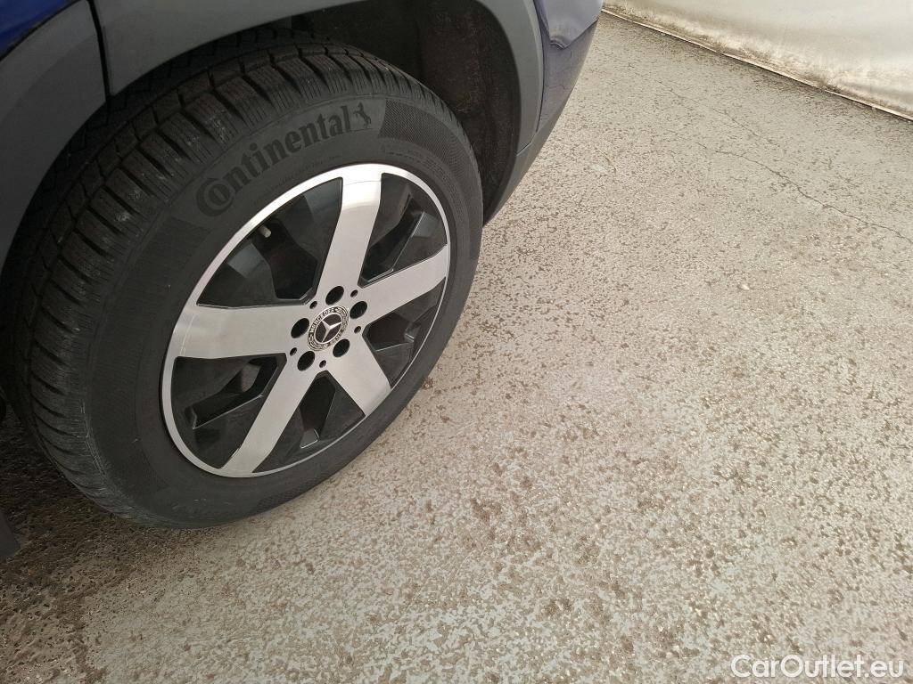  Mercedes  GLB MERCEDES-BENZ  / 2019 / 5P / SUV  200 Business Line #30