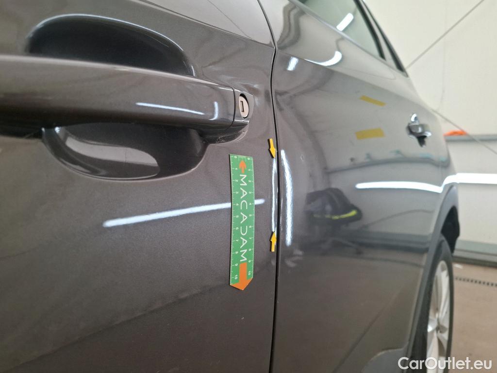 Opel   Grandland X Grandland X Elegance Business 1.5 130CV BVA8 E6d #3