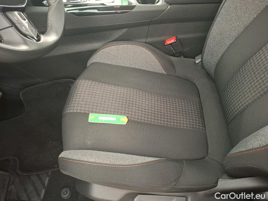  Peugeot  3008  Active Pack 1.2 PureTech 130CV BVA8 E6d #10