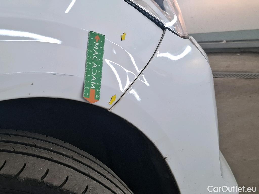  Peugeot  208  Premium 1.5 HDi 100CV BVM6 E6d #11