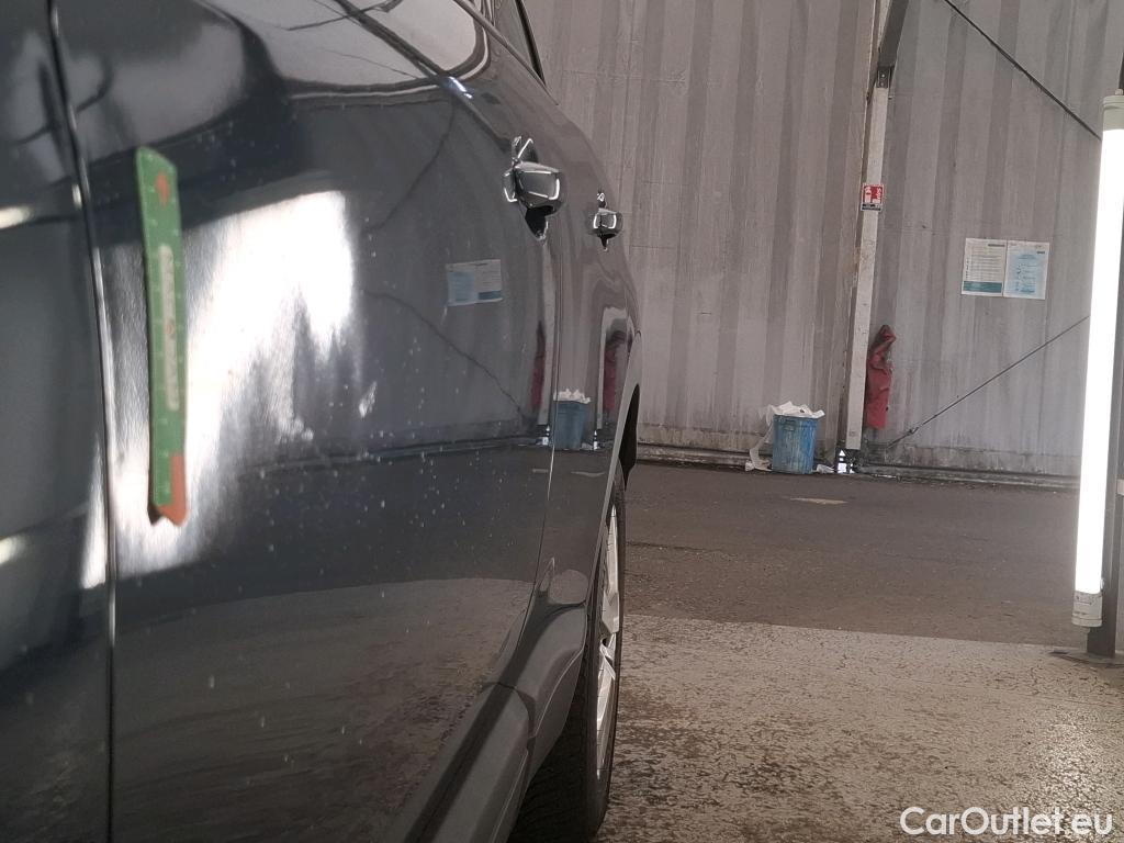  Peugeot  3008  Active Pack 1.2 PureTech 130CV BVA8 E6d #4
