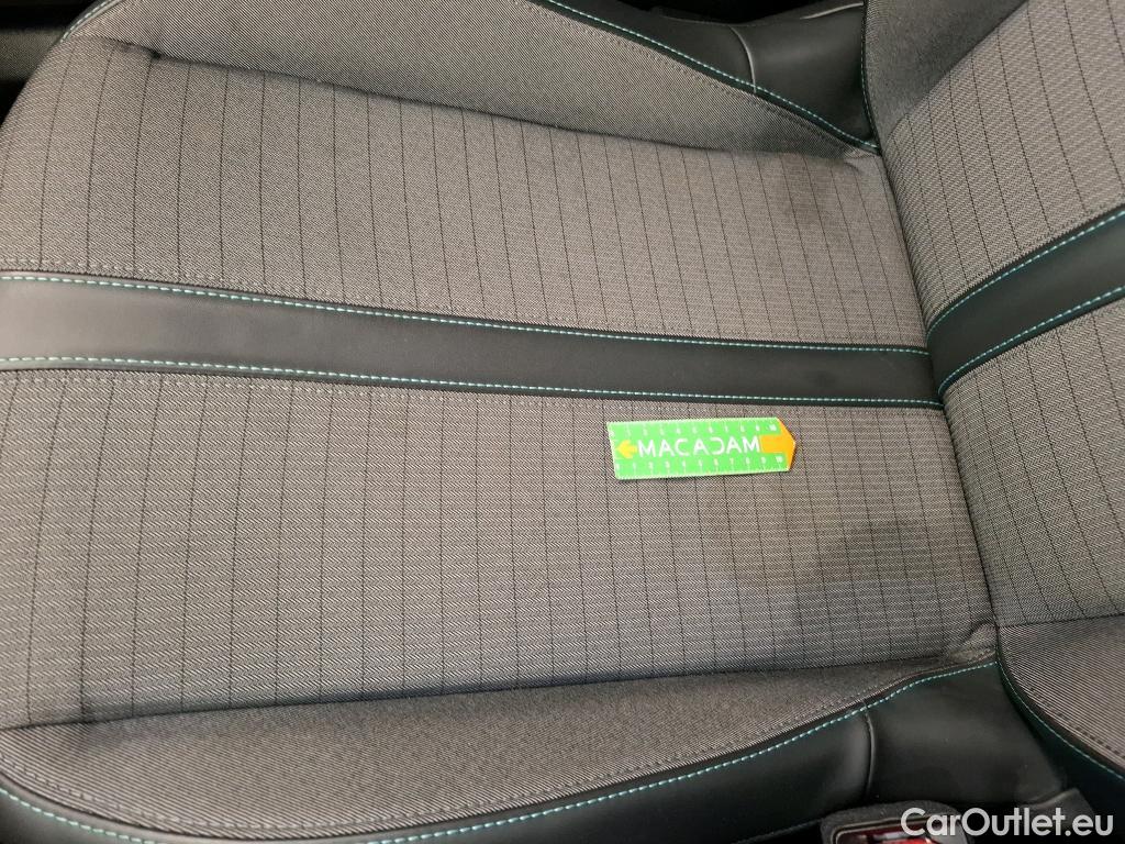  Peugeot  2008  Allure Pack 1.5 HDi 130CV BVA8 E6d #17