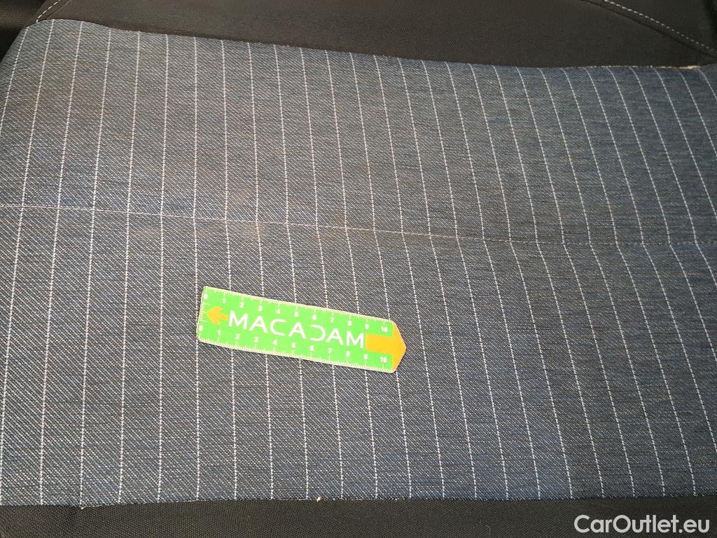  Peugeot  208  Premium 1.5 HDi 100CV BVM6 E6d #42