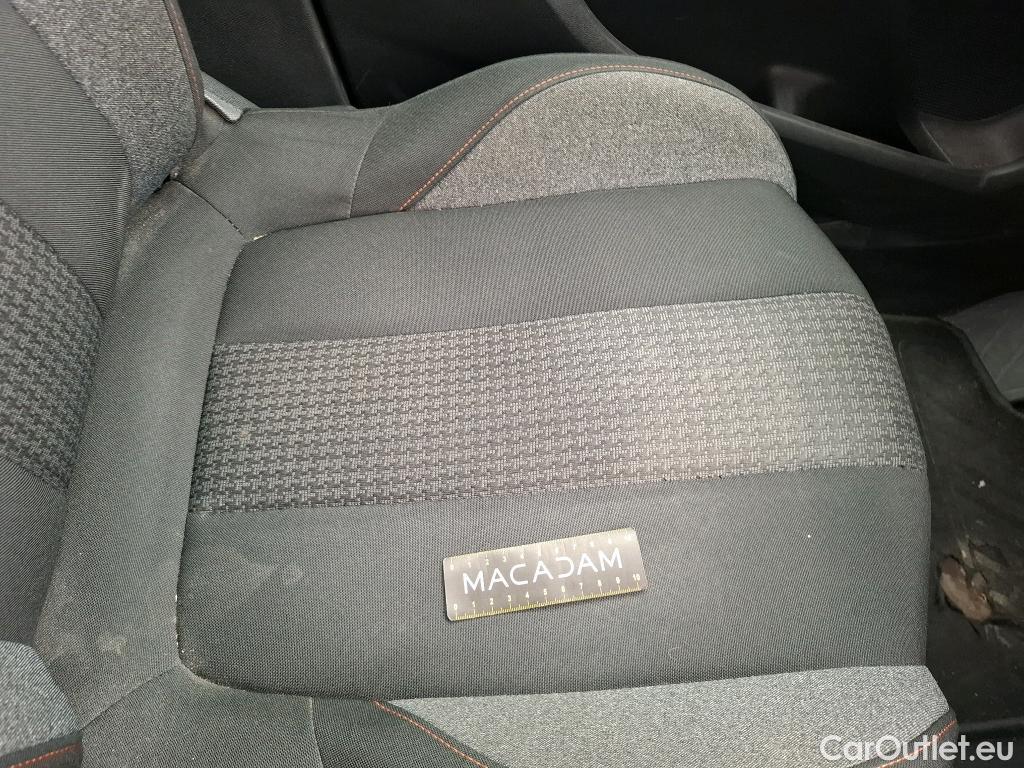  Peugeot  3008  Active Pack 1.5 HDi 130CV BVA8 E6d #19