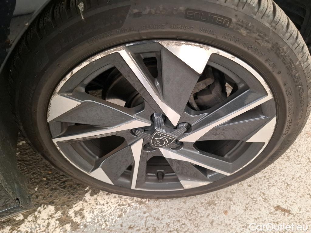  Peugeot  308  Allure Pack 1.2 PureTech 130CV BVA8 E6d #36