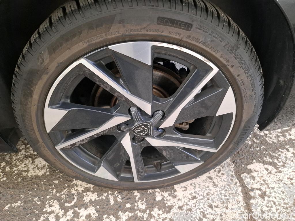  Peugeot  308  Allure Pack 1.2 PureTech 130CV BVA8 E6d #21