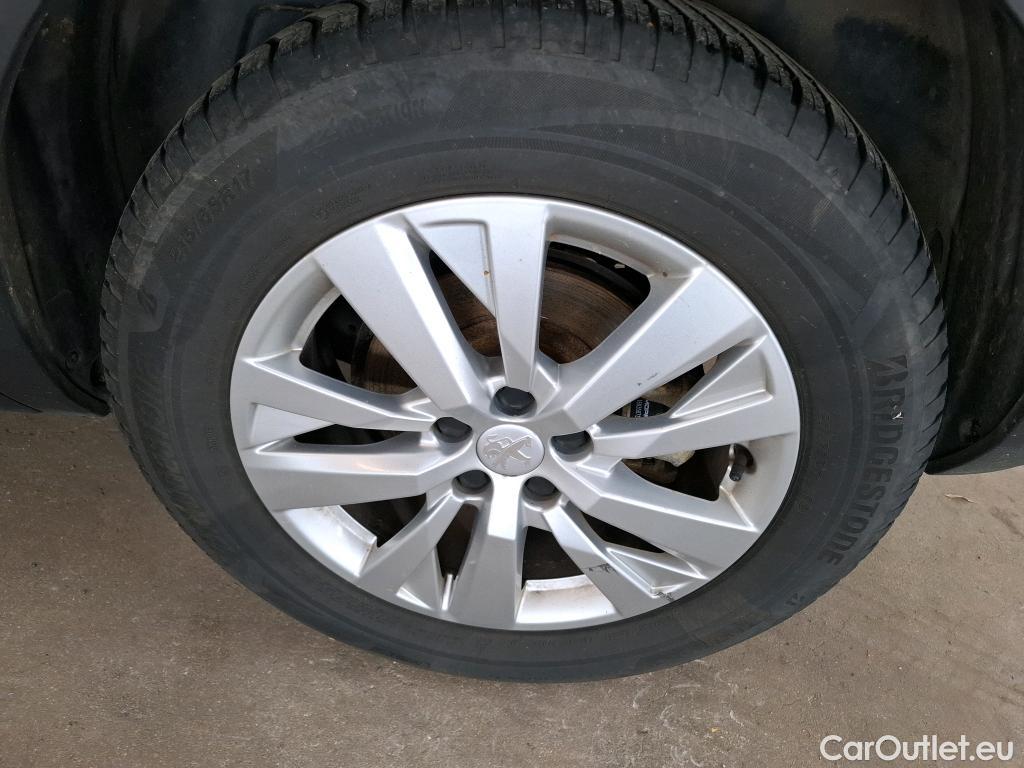  Peugeot  5008  Active Business 1.2 PureTech 130CV BVA8 7 Sieges E6dT #16