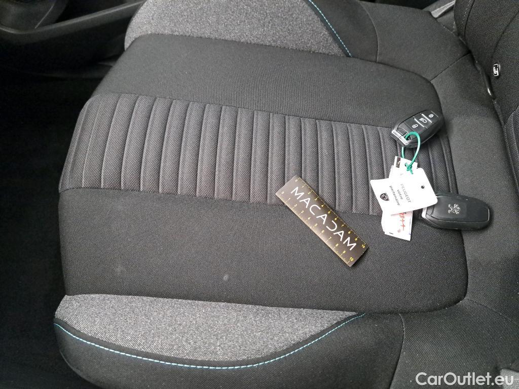  Peugeot  3008  II Style 1.5 HDi 130CV BVA8 E6d #8