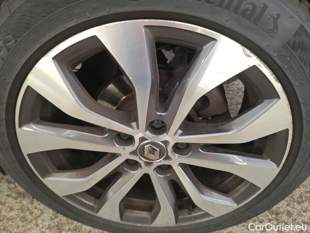  Renault  Megane RENAULT Mégane Berline / 2020 / 5P / Berline techno TCe 140 EDC #29